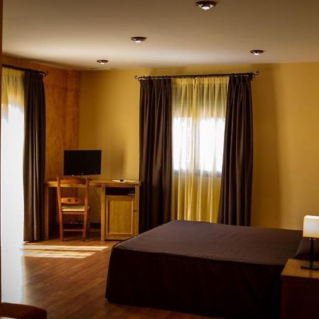 Hostal Rural El Nacimiento Deifontes Chambre photo